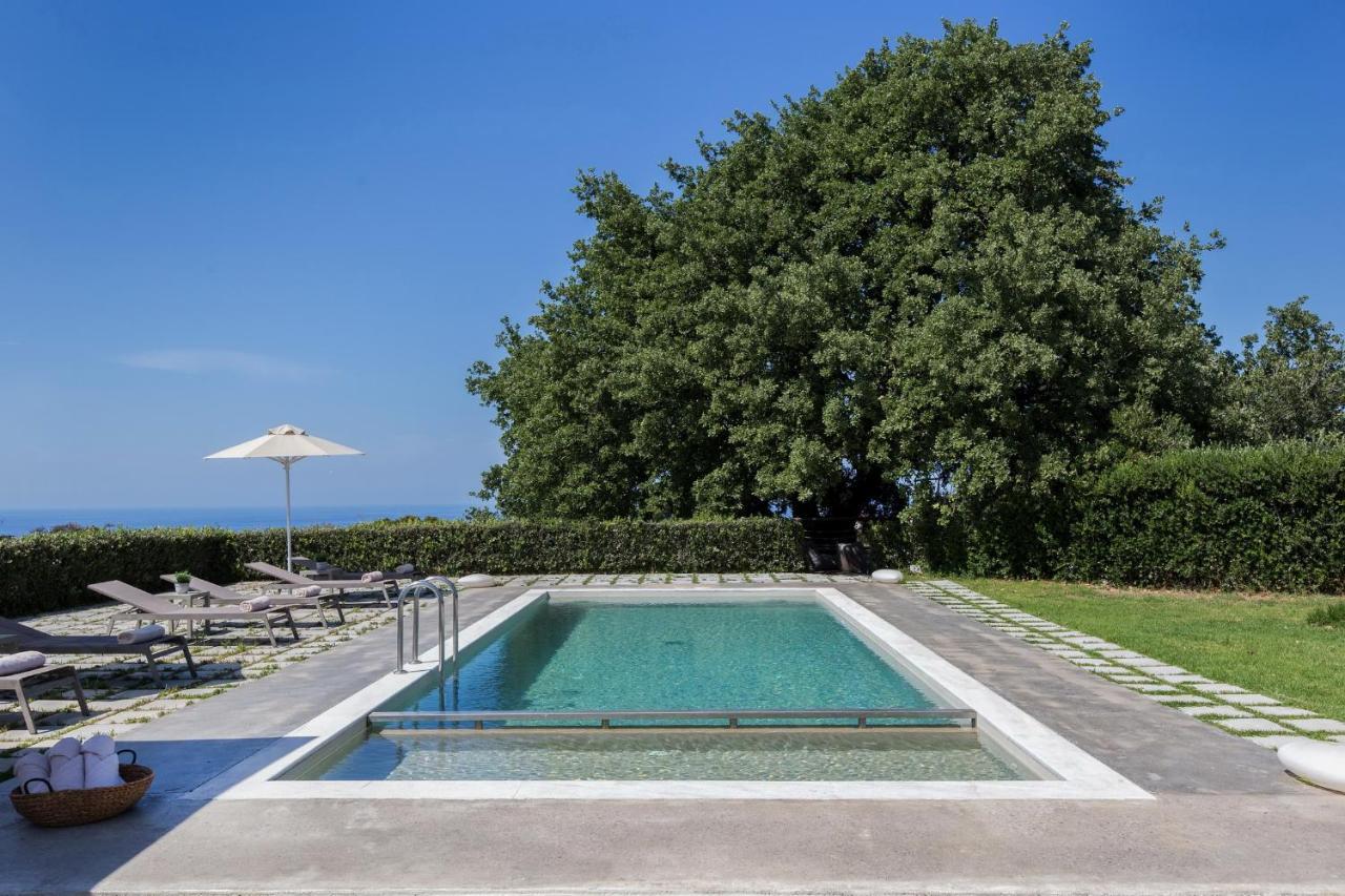 Lux Villa Mia With Heated Pool, 2Km To Beach & Childrens Area! Mikró Metóhi Kültér fotó