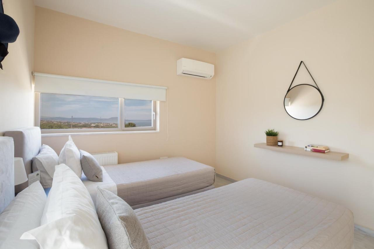 Lux Villa Mia With Heated Pool, 2Km To Beach & Childrens Area! Mikró Metóhi Kültér fotó