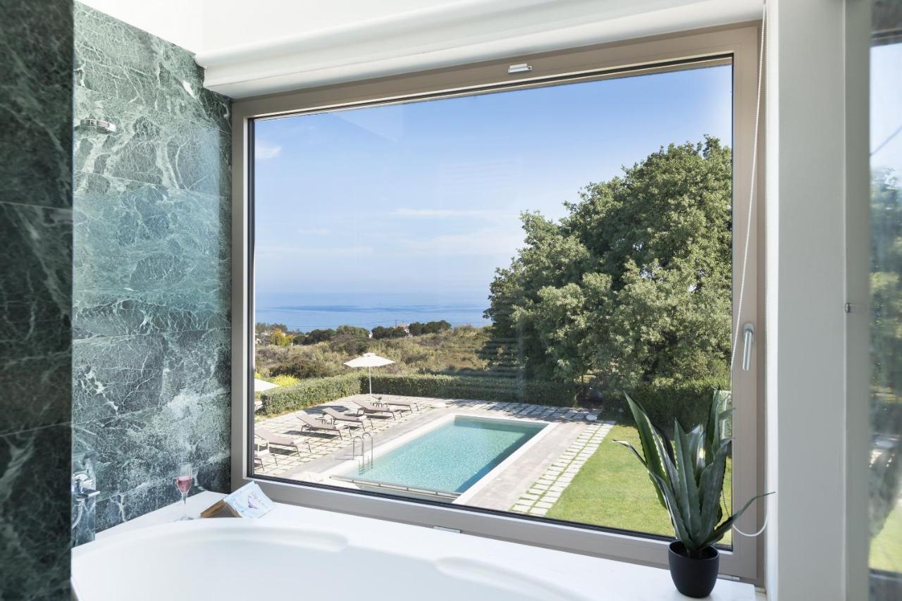 Lux Villa Mia With Heated Pool, 2Km To Beach & Childrens Area! Mikró Metóhi Kültér fotó